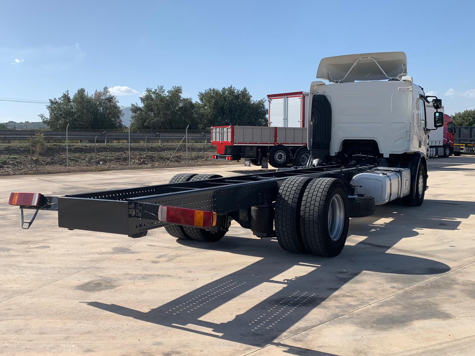 CHASIS CON OPCION DE CUALQUIER CARROZADO