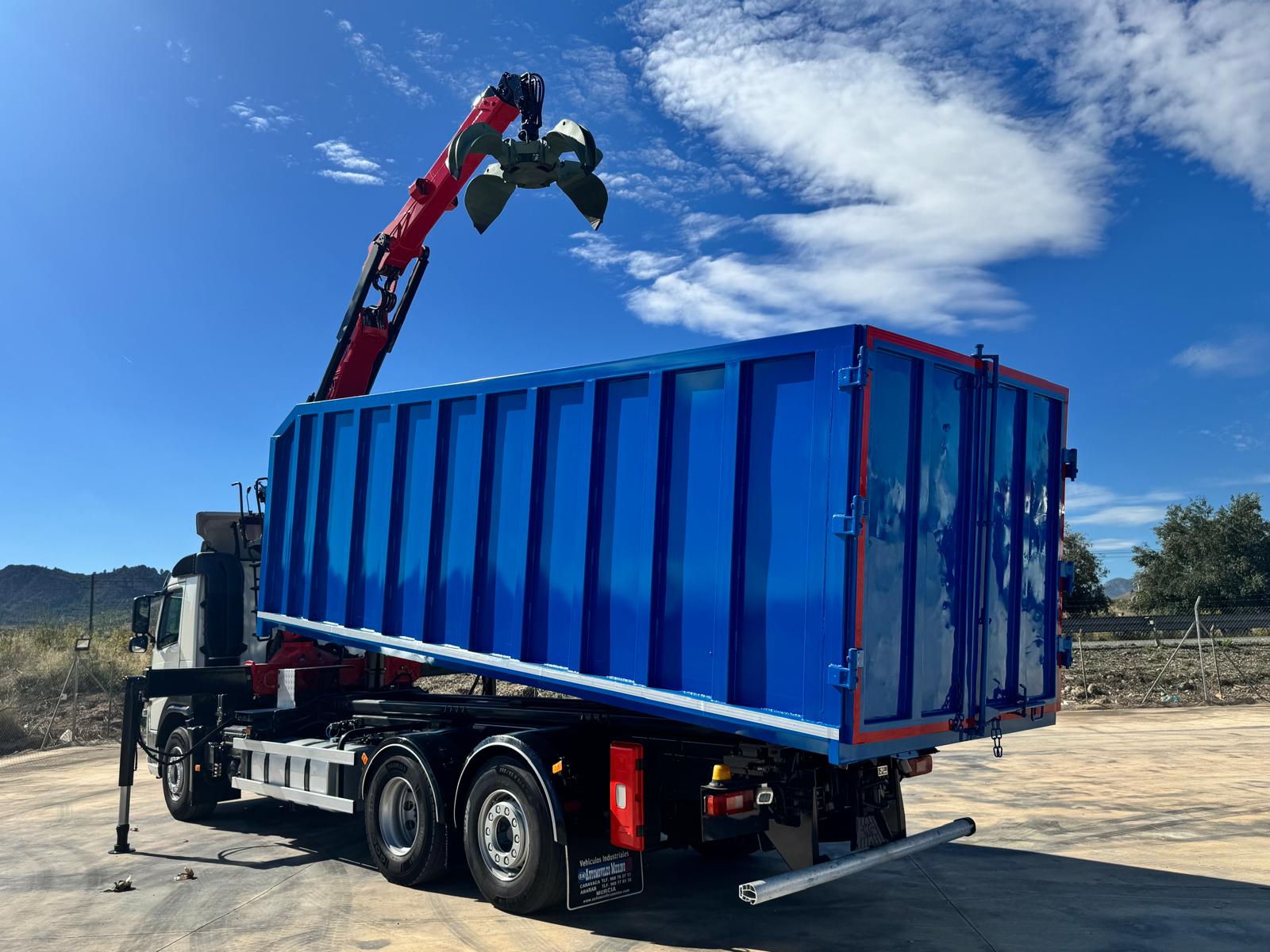 GRUA EPSILON Q 170 Z Y CAJA BASCULANTE 7M