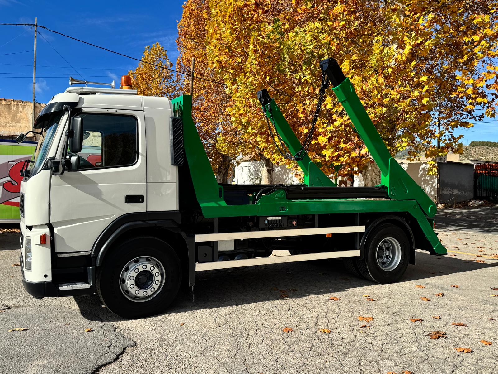 PORTACONTENEDORES CADENAS VDL