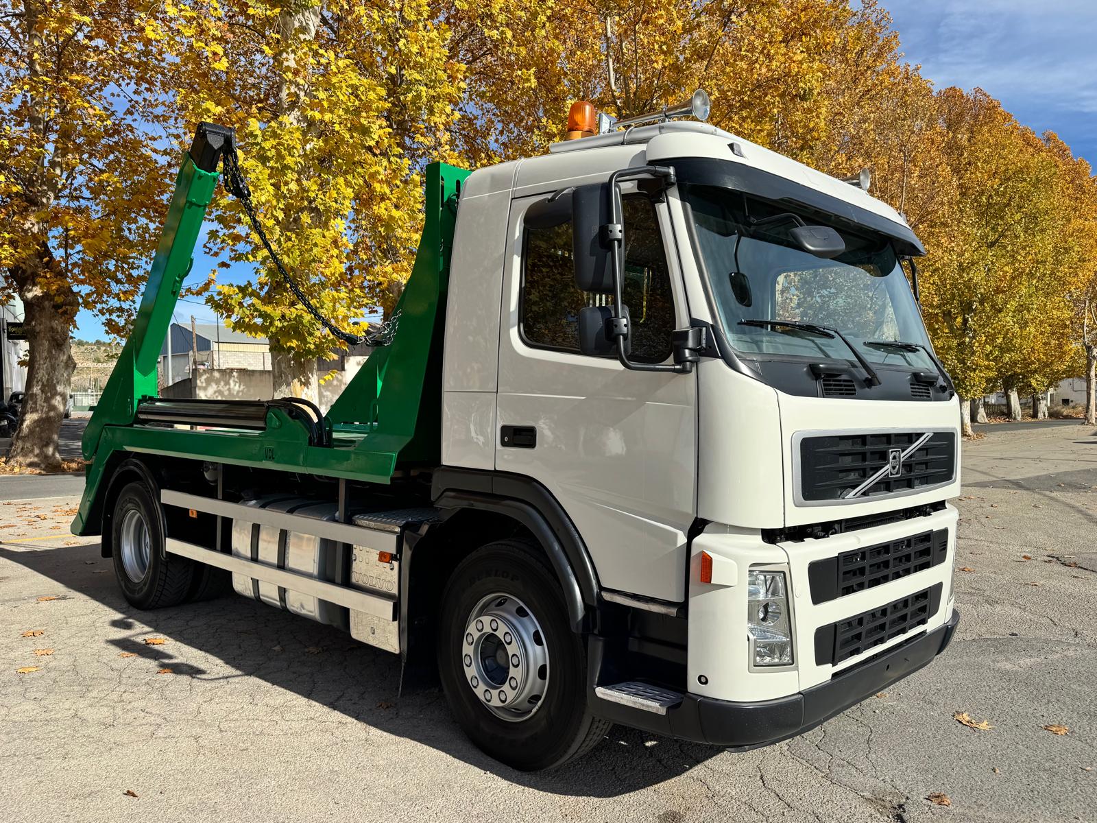 PORTACONTENEDORES CADENAS VDL