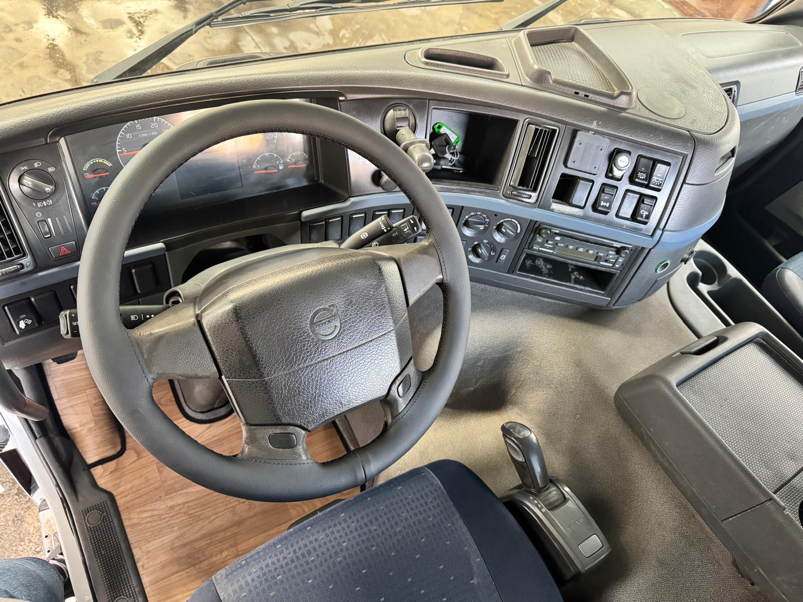 PORTACONTENEDORES CADENAS VDL