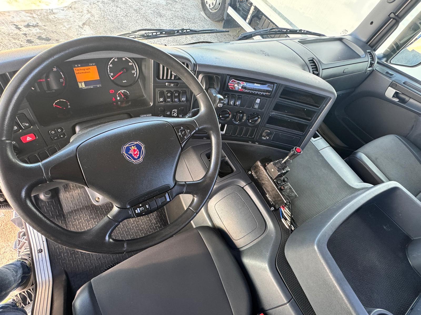 PORTACONTENEDORES GUIMA DE 20 TONELADAS