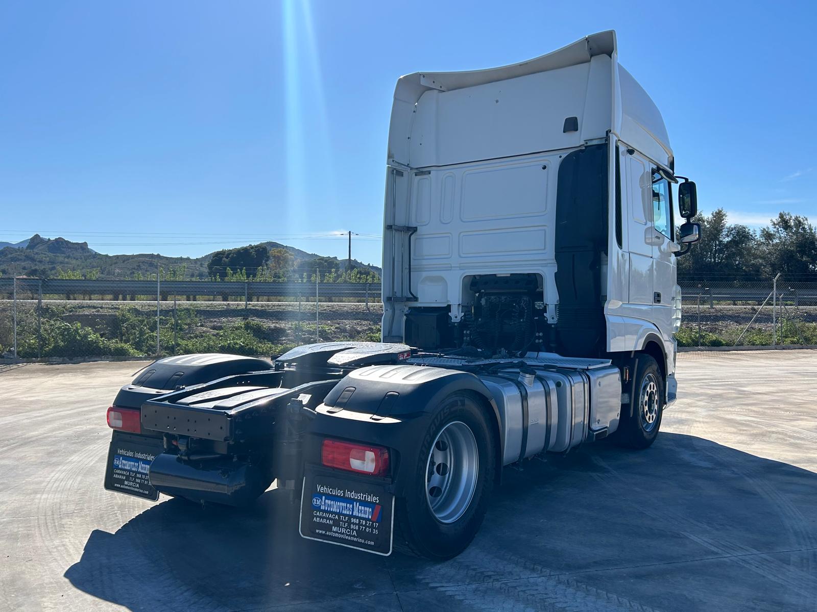 CABINA XXL Y EQUIPO HIDRAULICO