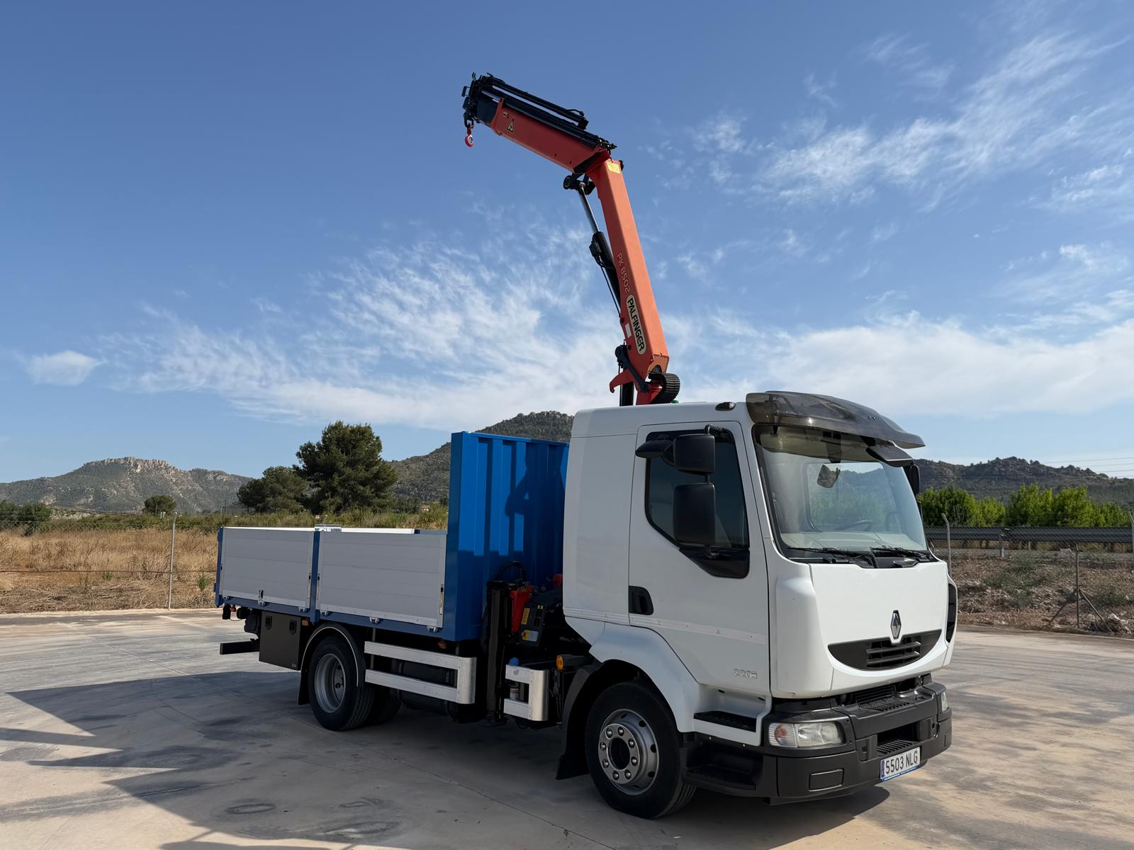 GRUA PALFINGER PK 8502 Y CAJA FIJA 4.20 M