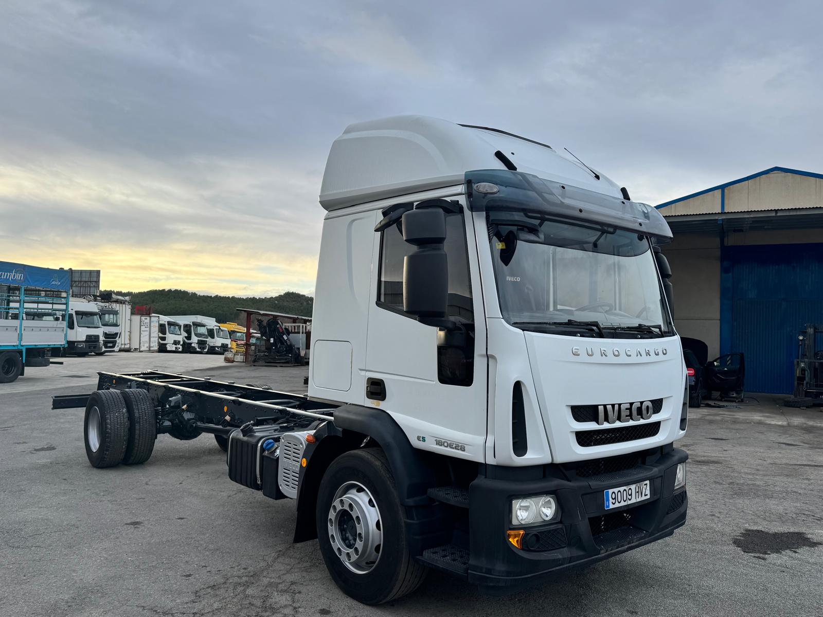 CHASIS CON OPCION DE CUALQUIER CARROZADO